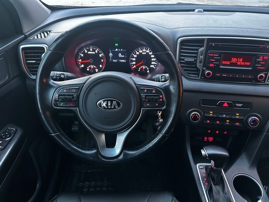 Продам Kia Sportage 2016 года (8)