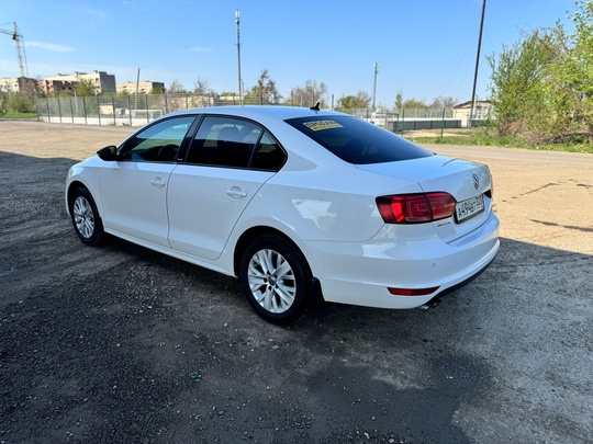 Volkswagen Jetta 2014 Год.
Я Собственник.
Родной (4)