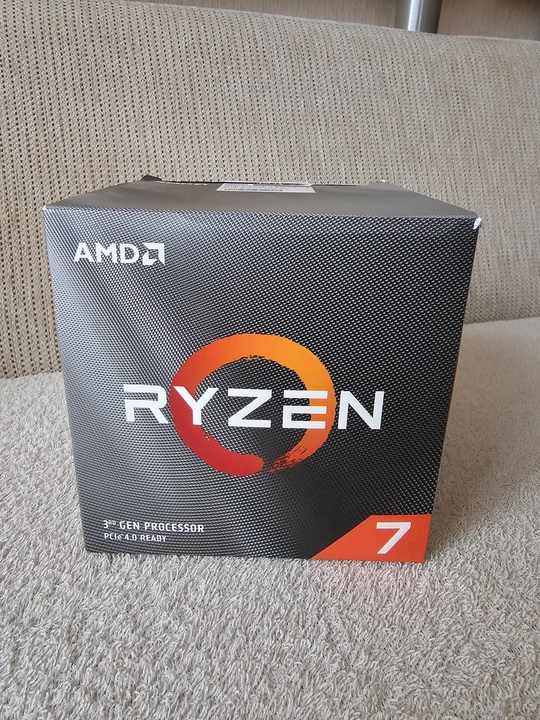 Процессор AMD Ryzen 7 3700X