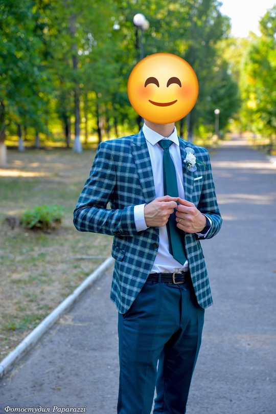 Продам костюм тройку, в идеальном (1)