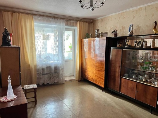 Продается 1 комнатная квартира, ул. (4)