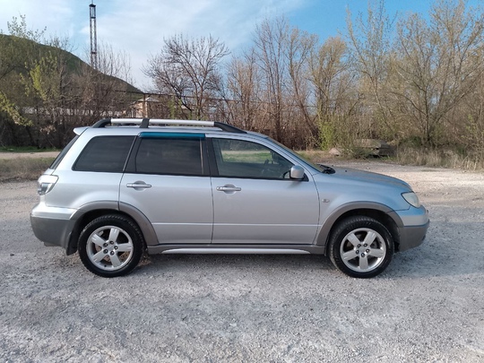 Mitsubishi outlander 2.4л
2005
ПОЛНЫЙ ПРИВОД
Механика
Бензин
Комплектация: КОНДИЦИОНЕР, (4)