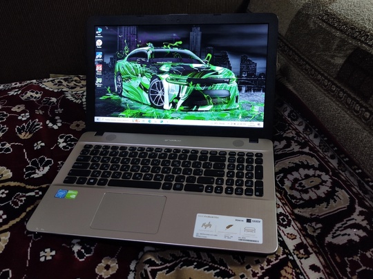 Продам ноутбук Asus R541N в