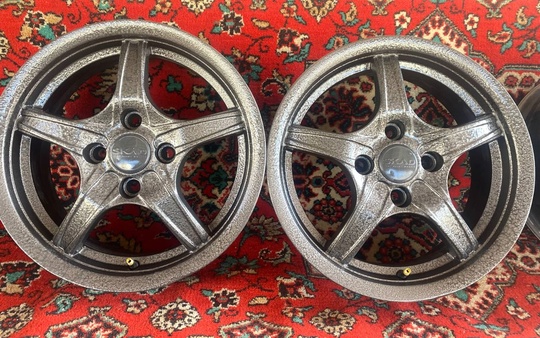 Продам красивые диски SKAD на (4)