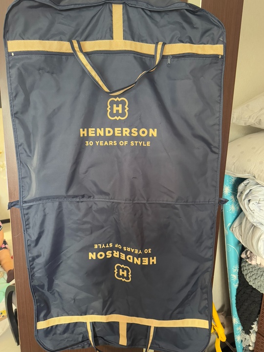 Продам костюм оригинал фирма HENDERSON (1)