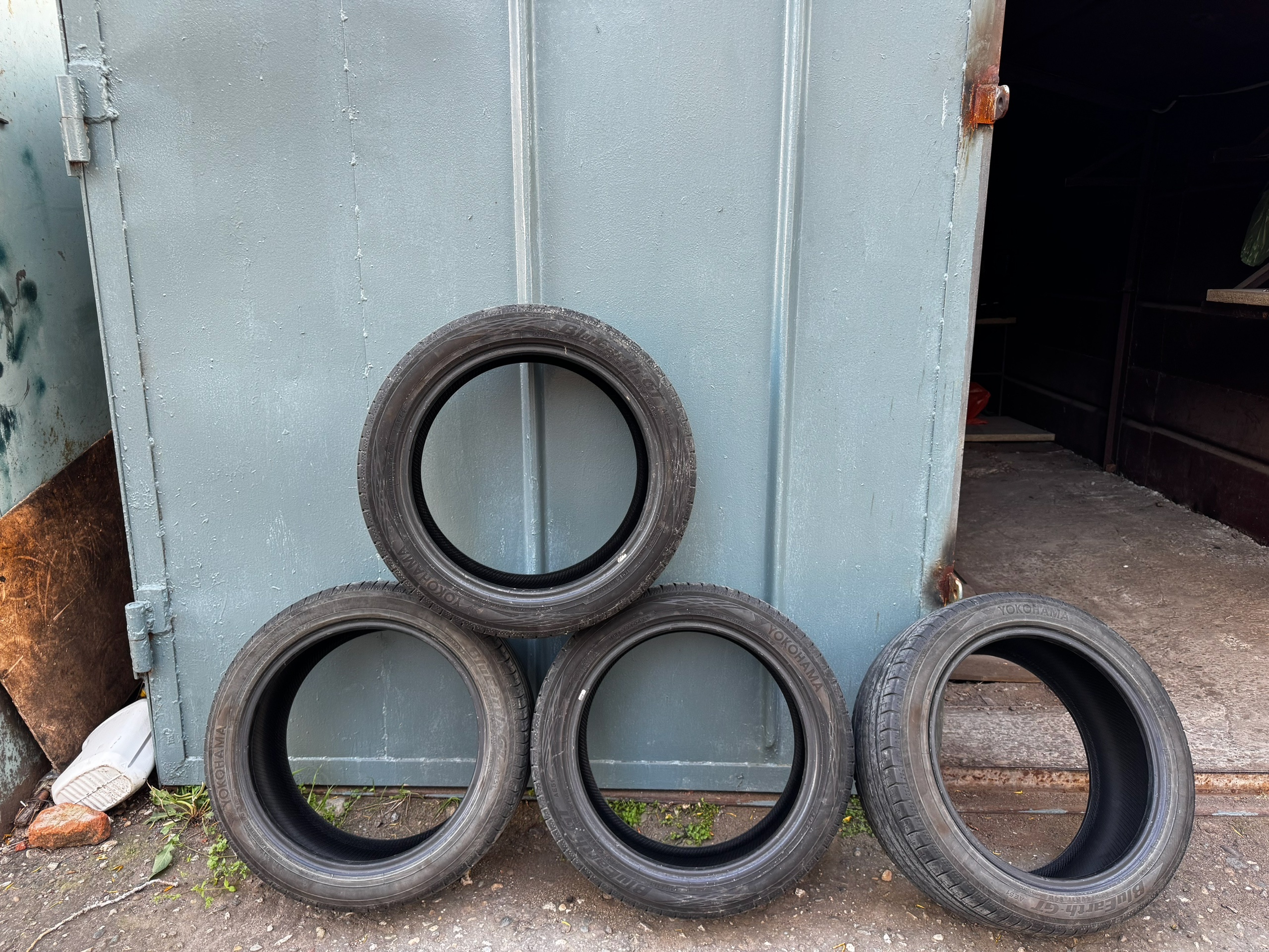 Продам резину летнюю Yokohama r