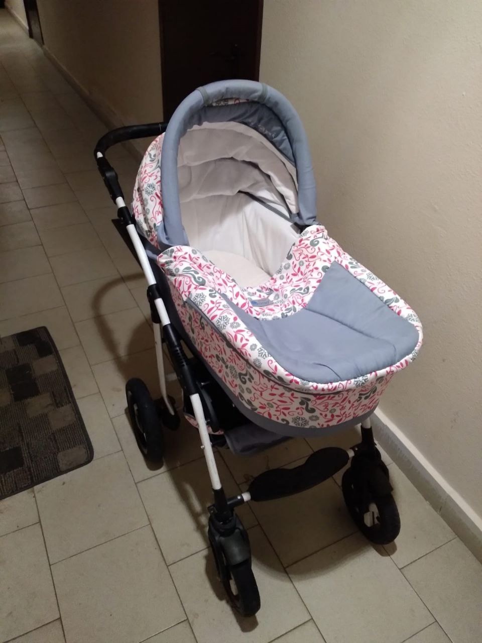 Продаётся коляска 3в1 в хорошем