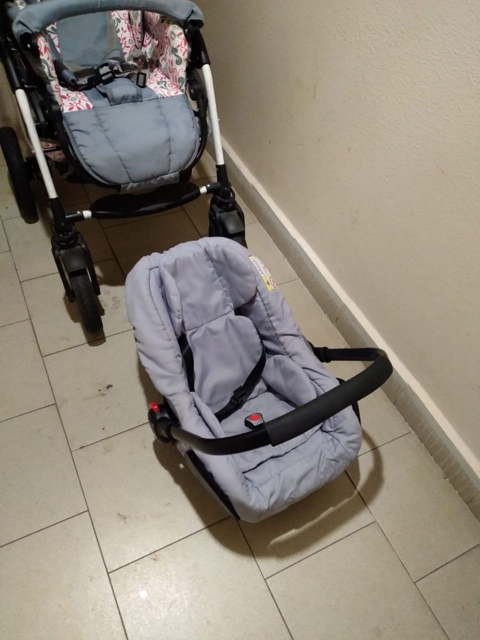 Продаётся коляска 3в1 в хорошем (2)