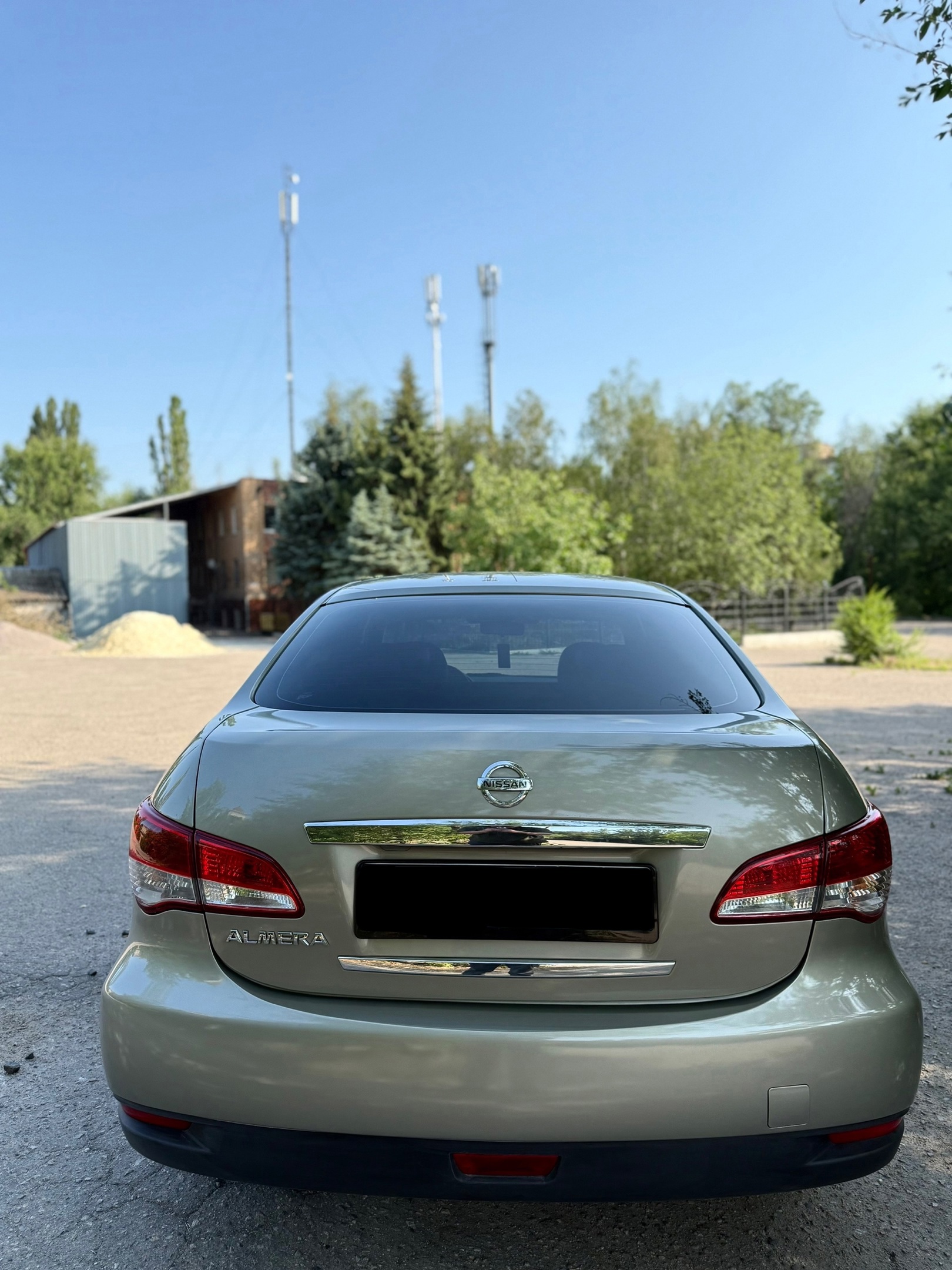 Продам Nisan Almera 2014 г.в.(Куплена (4)