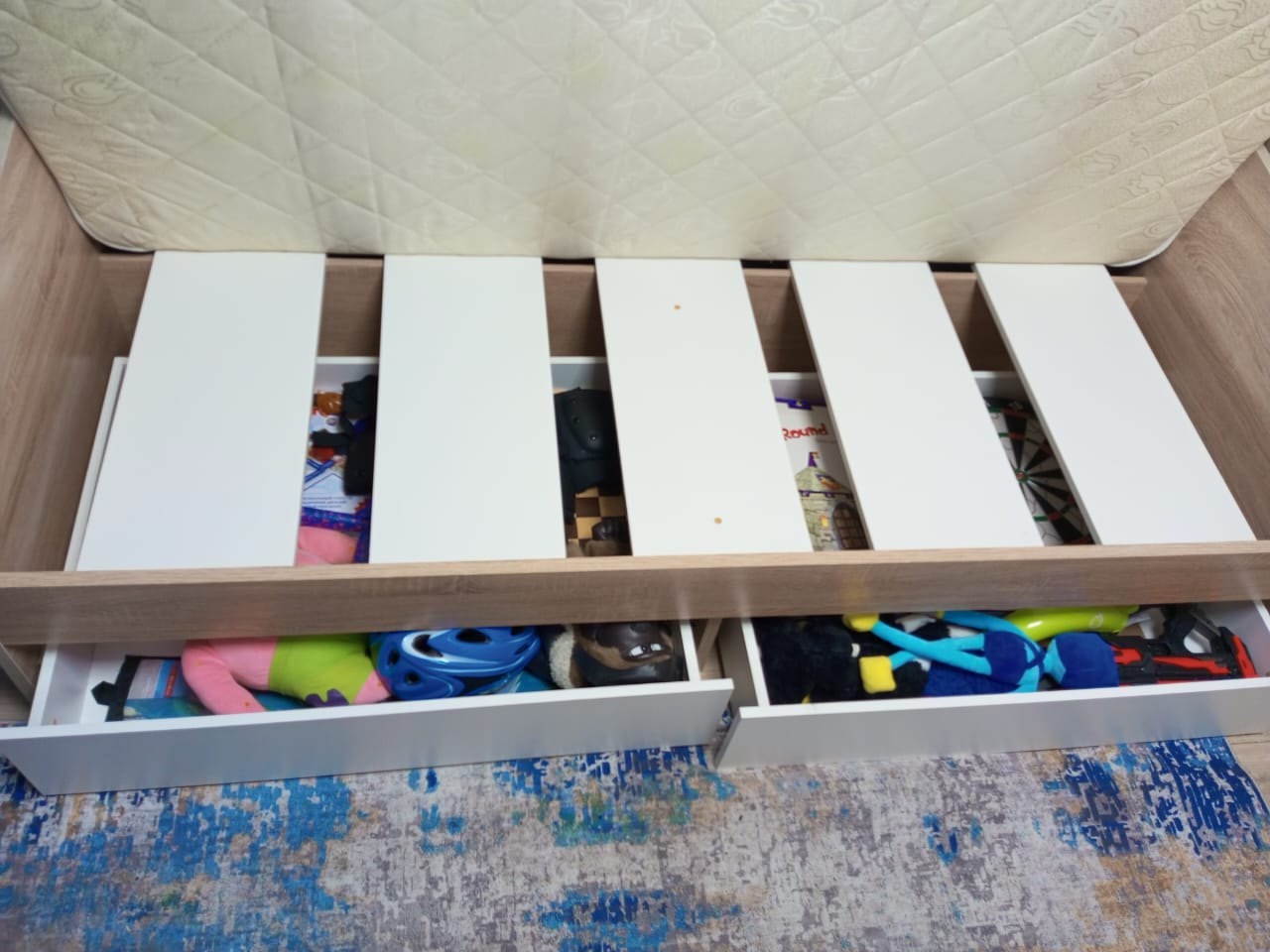 Продам кровать в отличном состояние (2)