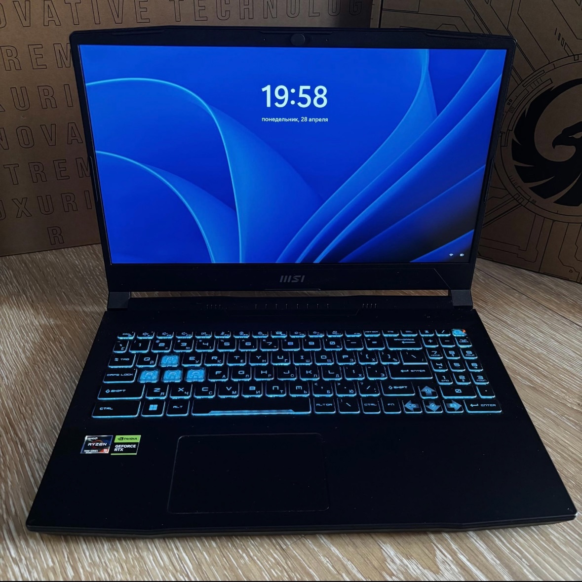 Продам игровой ноутбук MSI Bravo