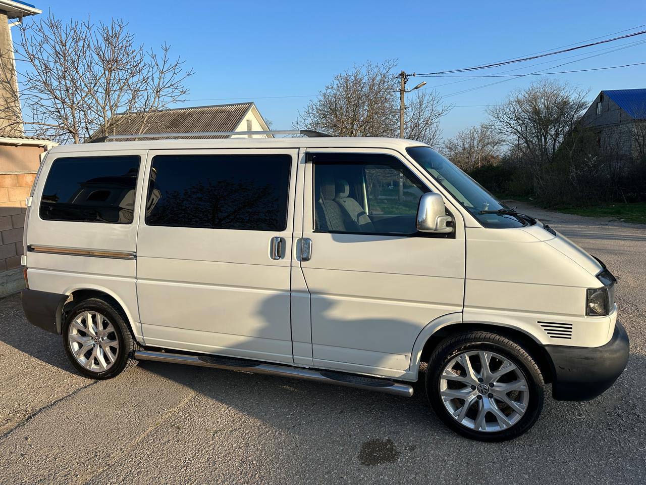 Volkswagen Transporter 2000год. 2.5 дизель (1)