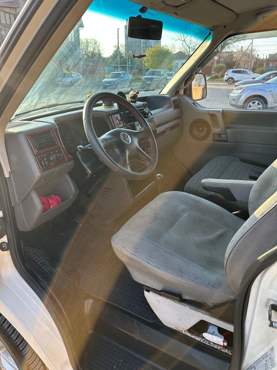 Volkswagen Transporter 2000год. 2.5 дизель (4)