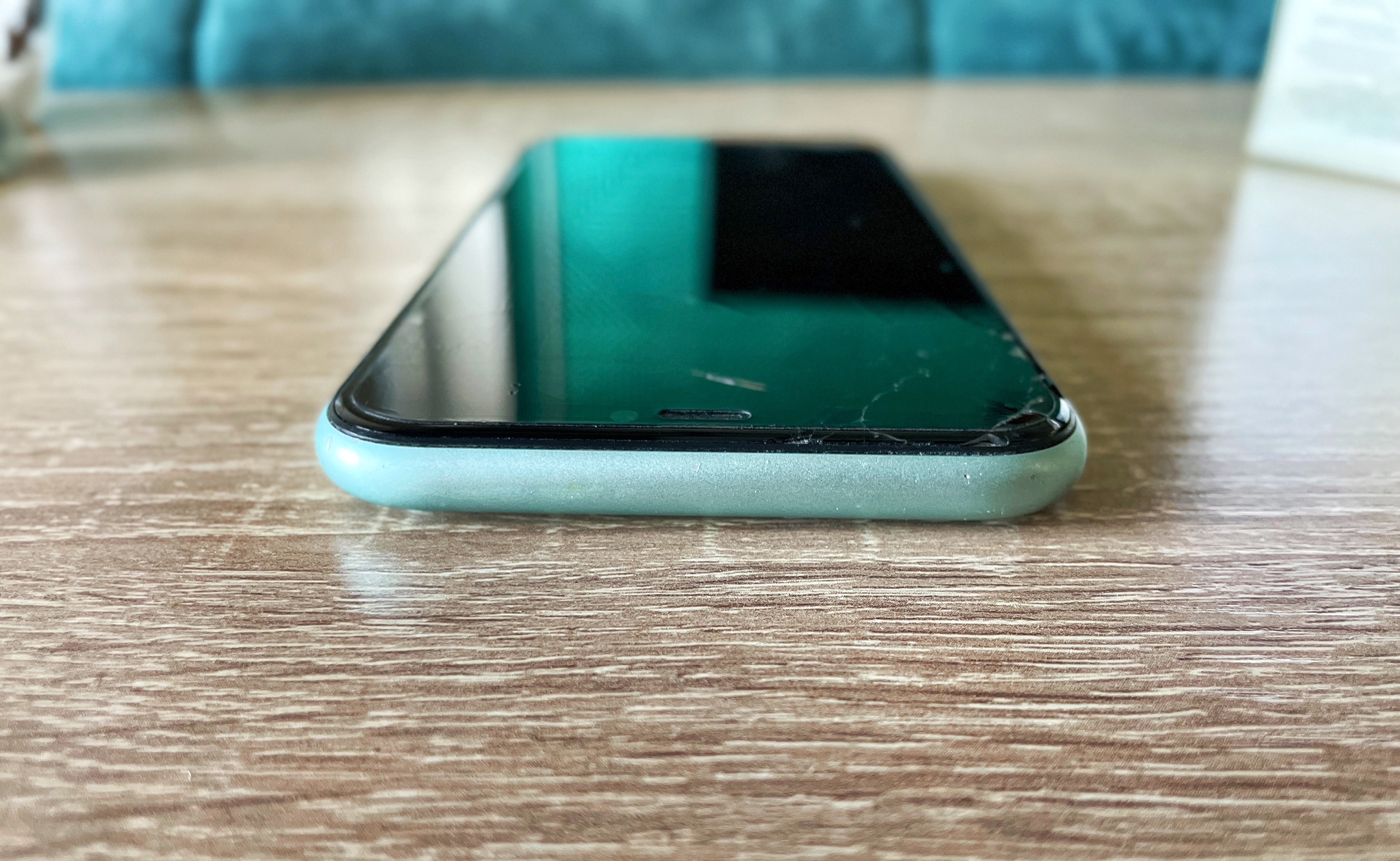 Продаю свой iPhone 11 с (2)
