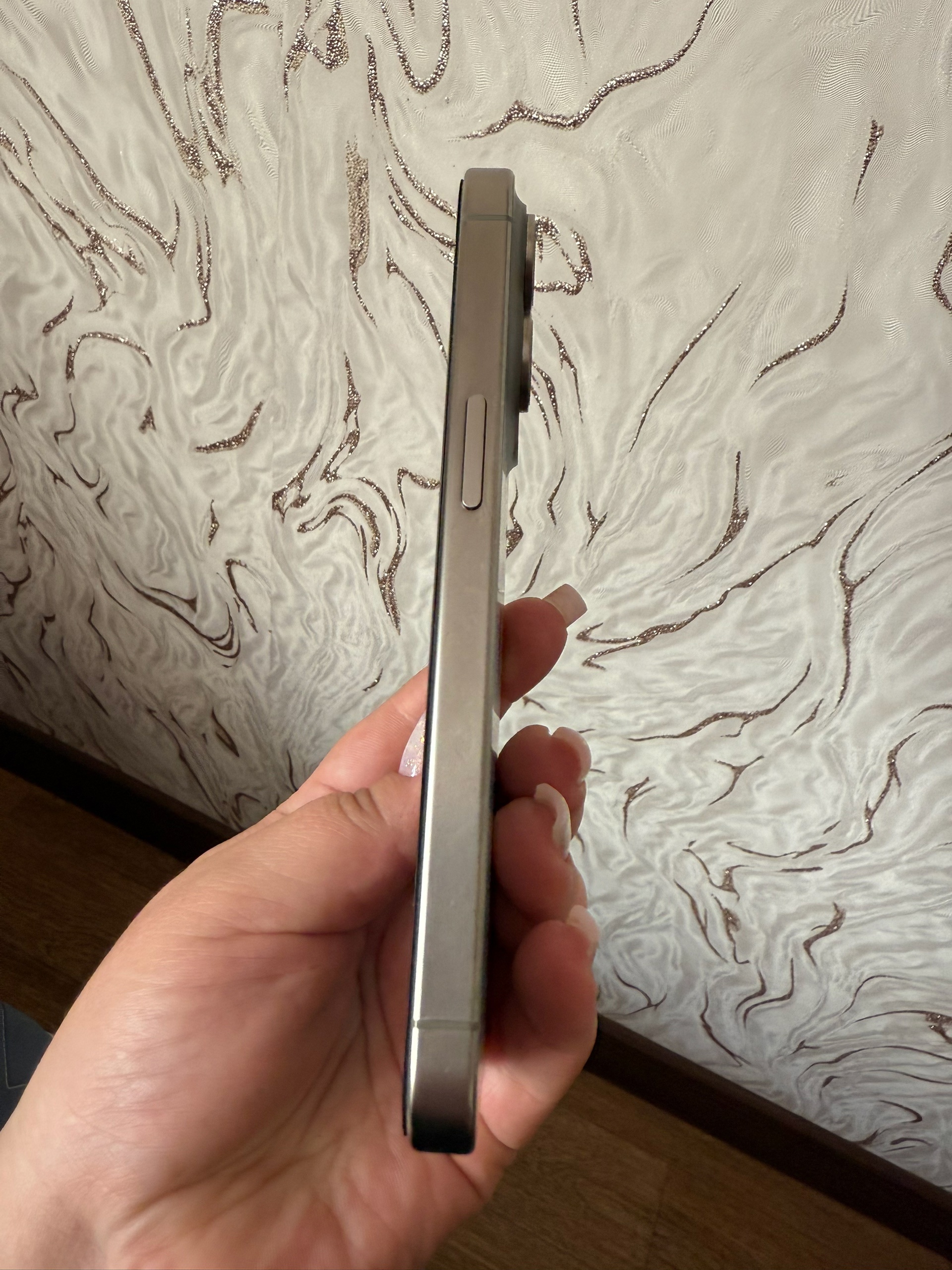 Продам свой iPhone 15 pro (3)