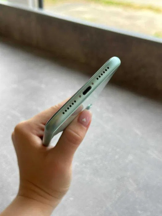Продаю iPhone 11 128GB. Телефон (4)