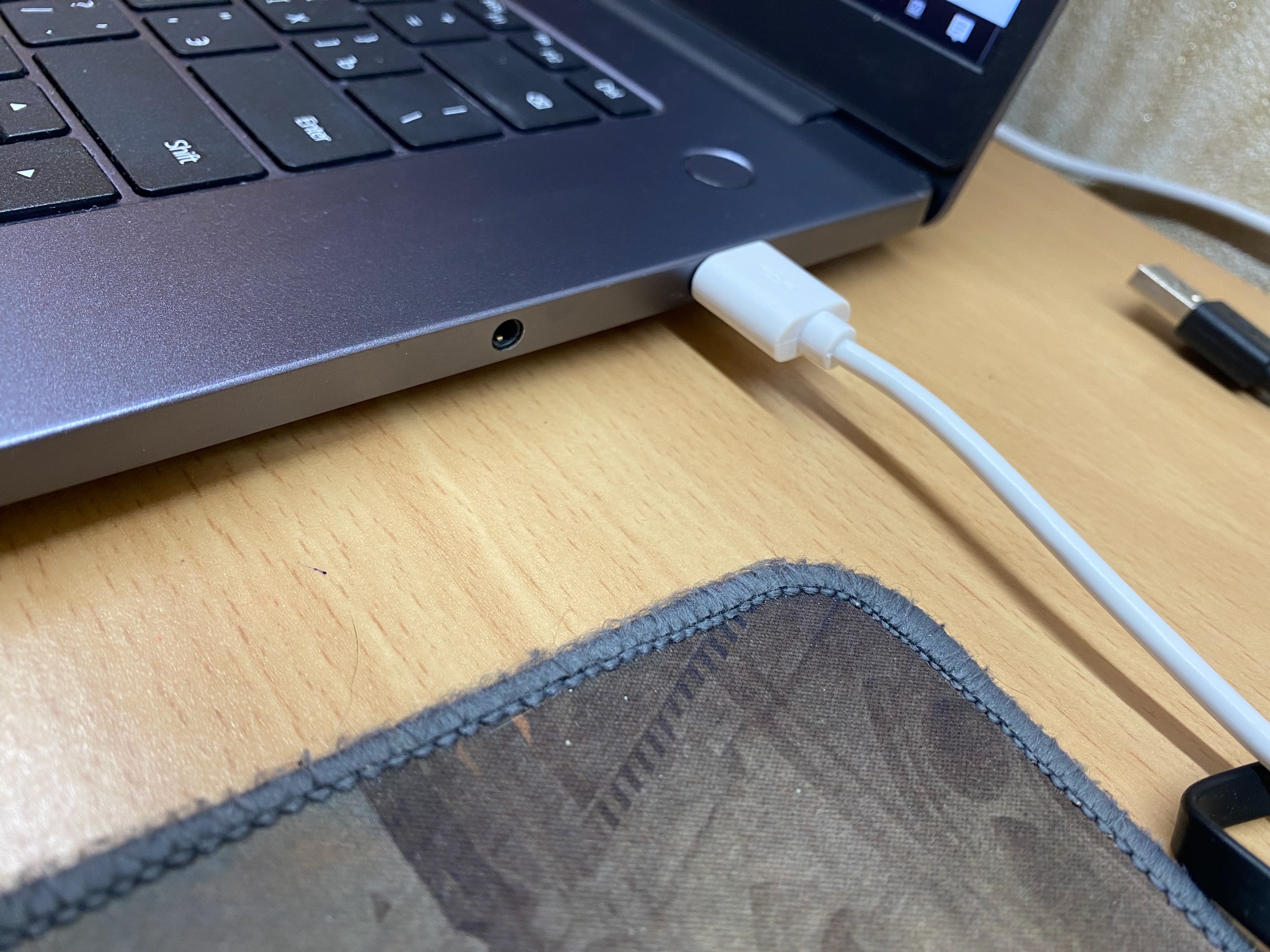 Продается ноутбук Honor MagicBook 15 (2)