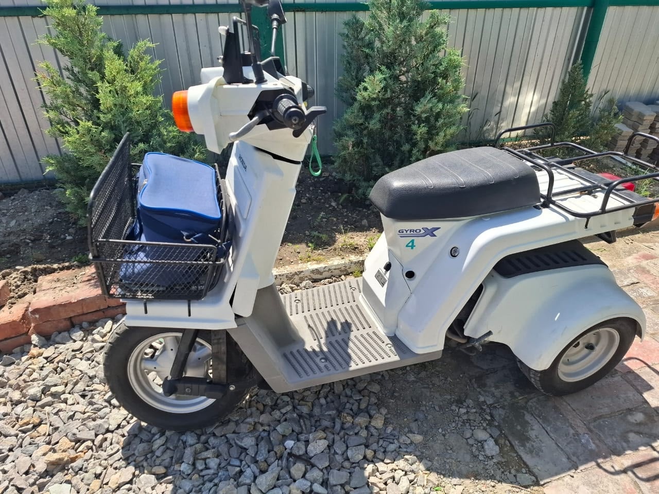 Продается скутер honda gyro x