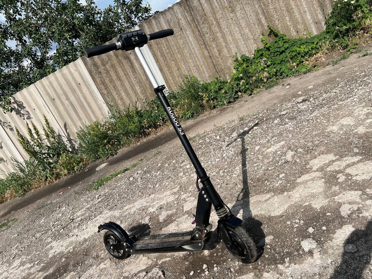 Продам электросамокат KUGOO S3 Самокат