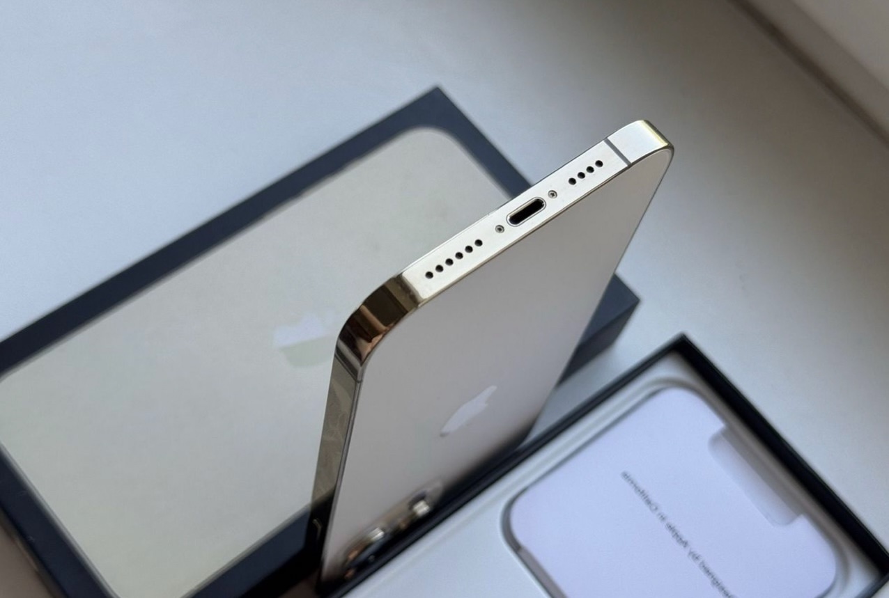 Продаю свой iPhone 13 Pro (5)