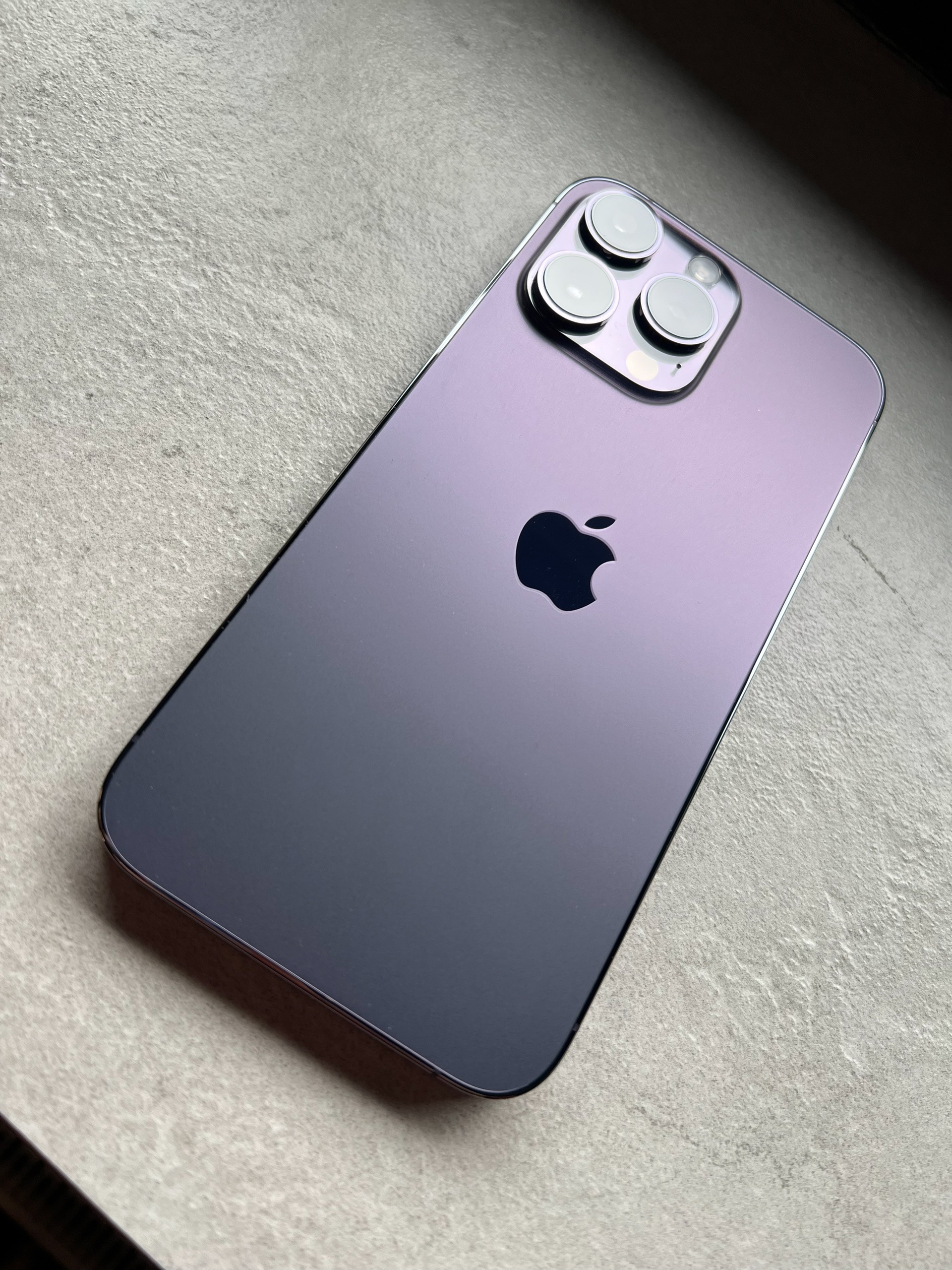 Продаю iPhone 14 Pro max