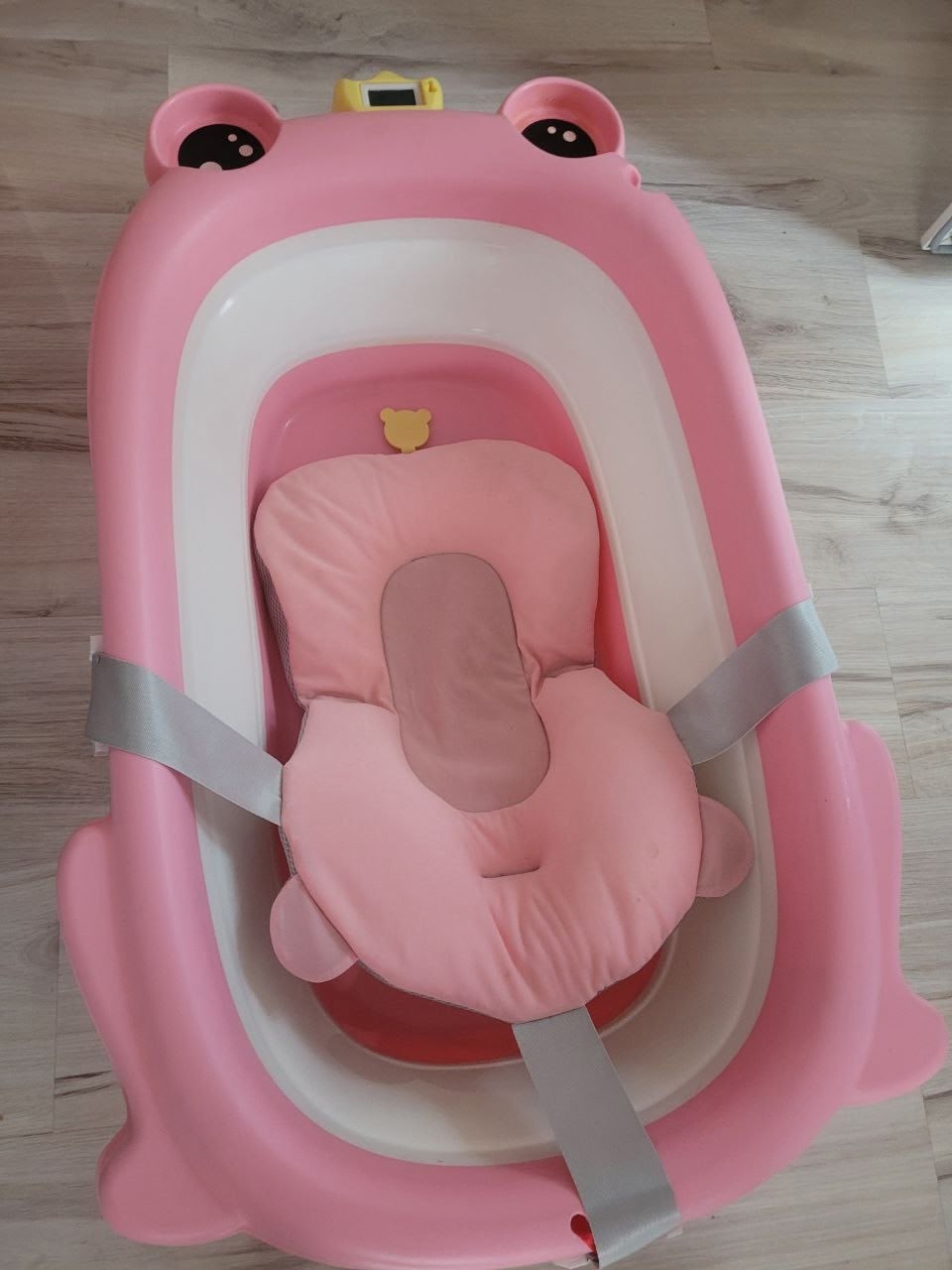 Продам ванночку детскую,до трёх лет,в (1)
