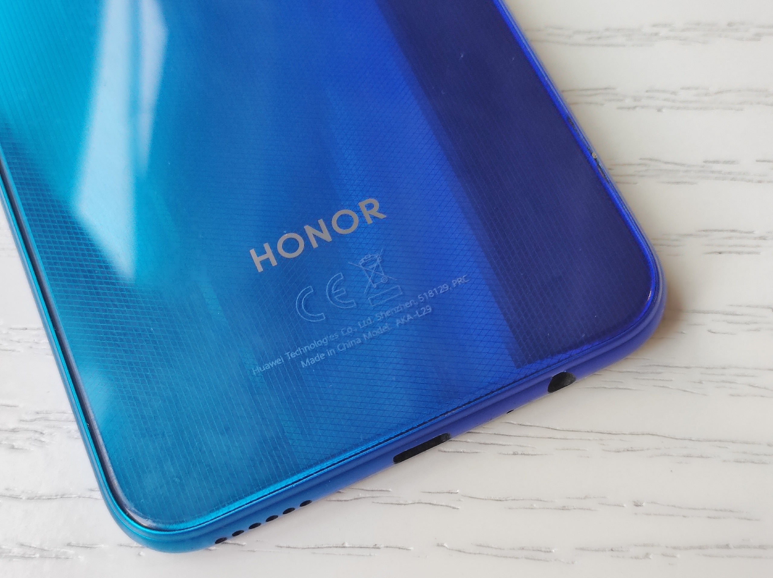 Продам б/у смартфона Honor 9c (4)
