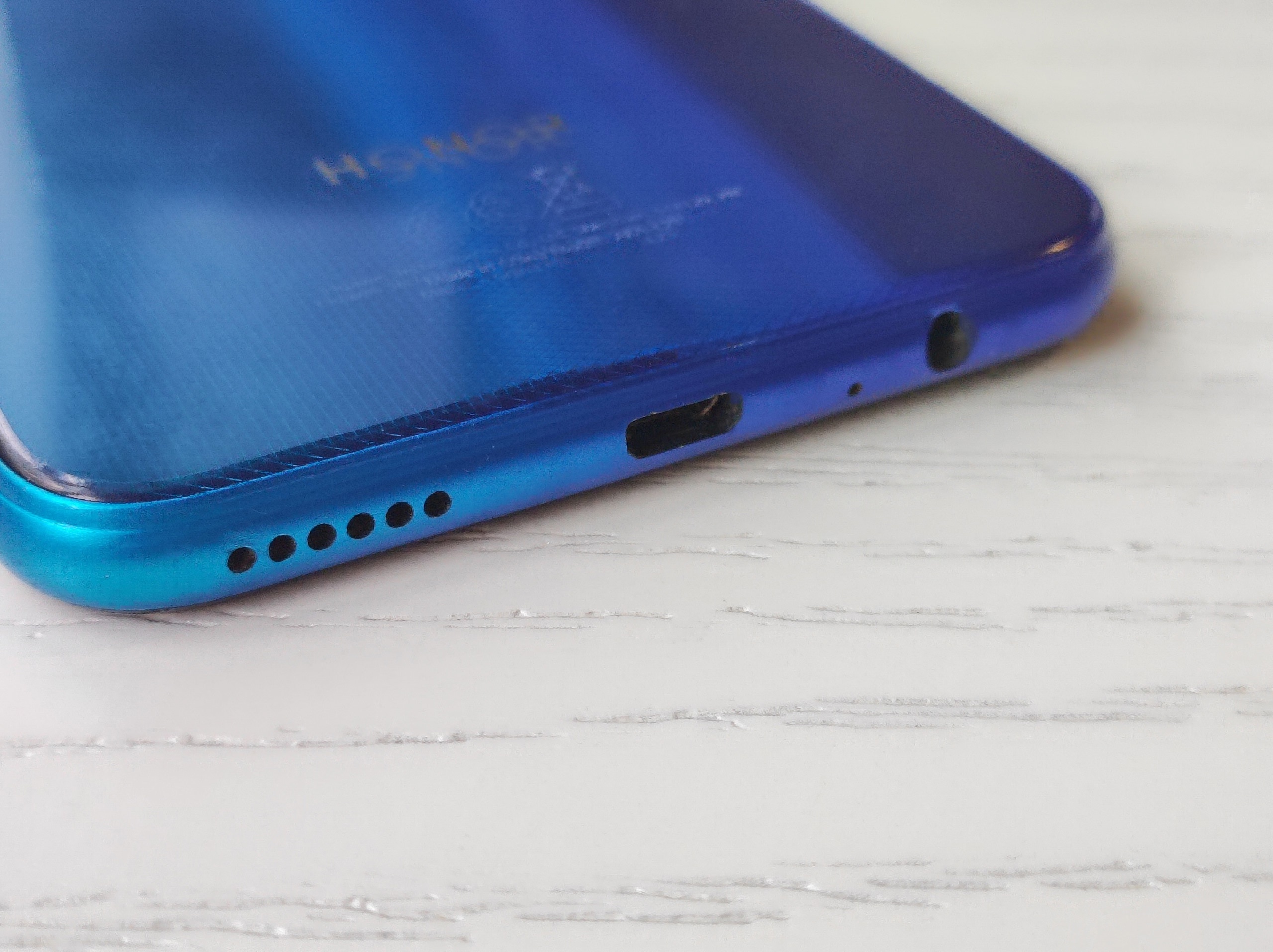 Продам б/у смартфона Honor 9c (5)