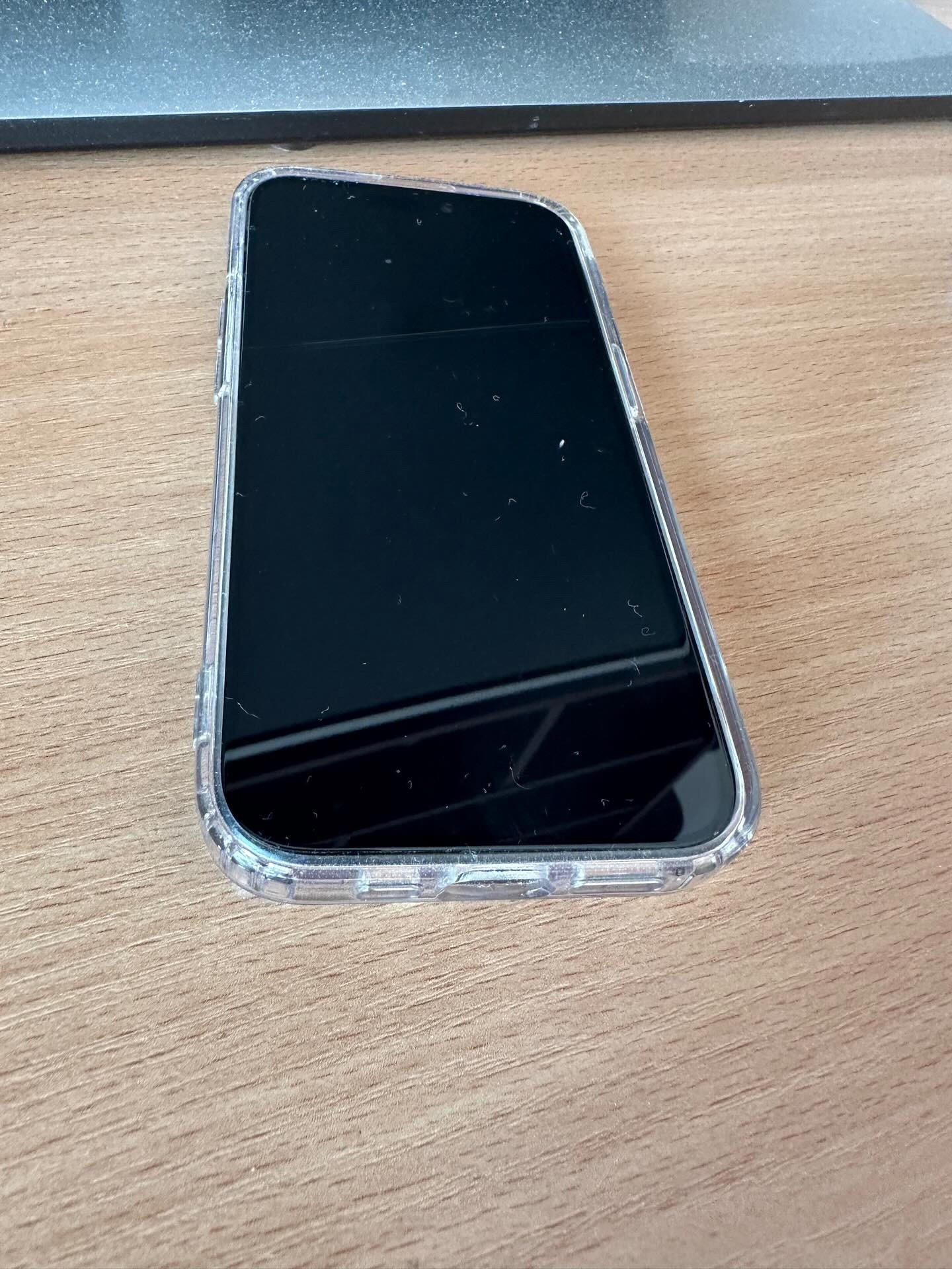 Найден iPhone. Телефон был разряжен,