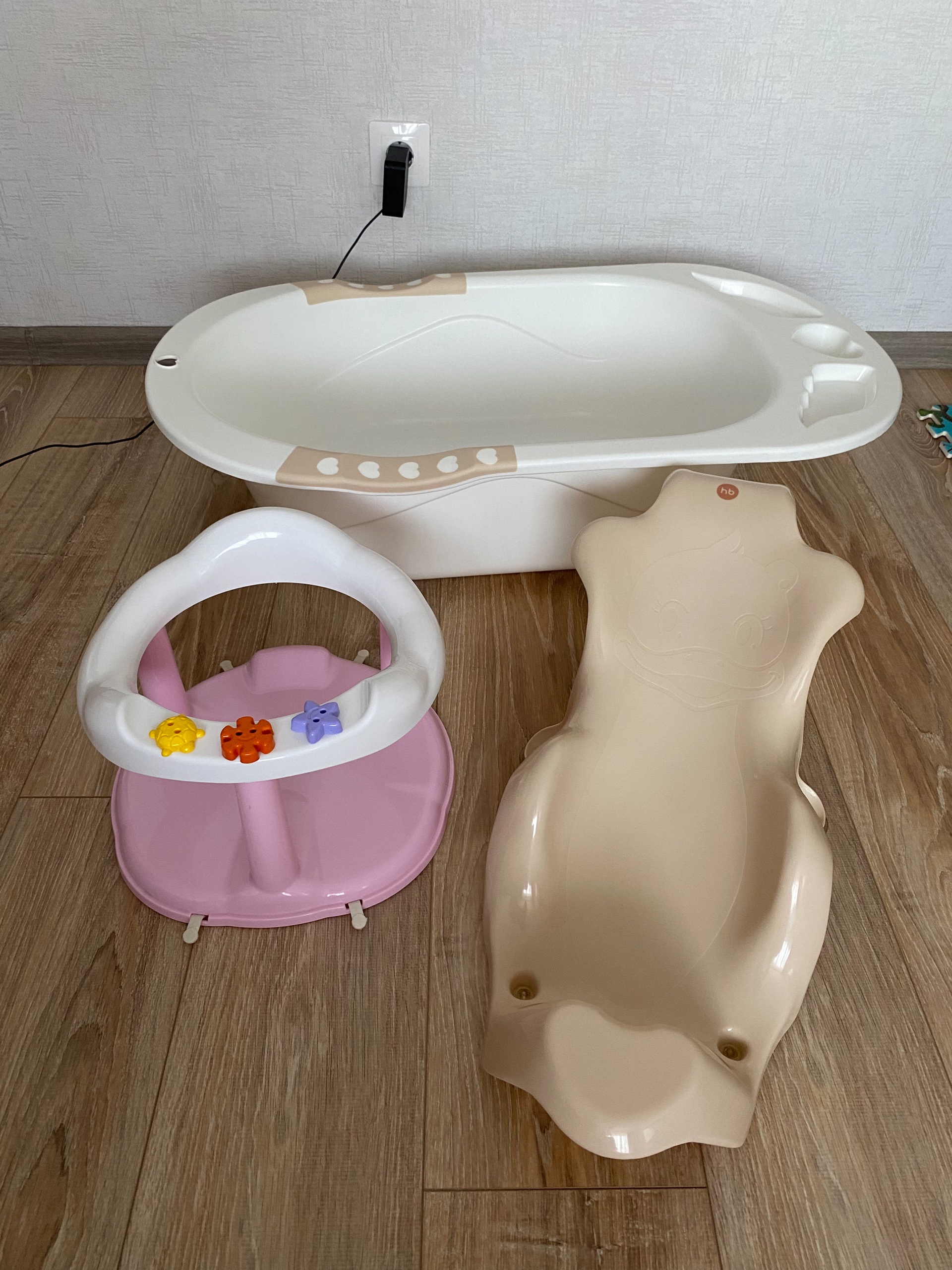 Продам ванночку с горкой Продаю (2)