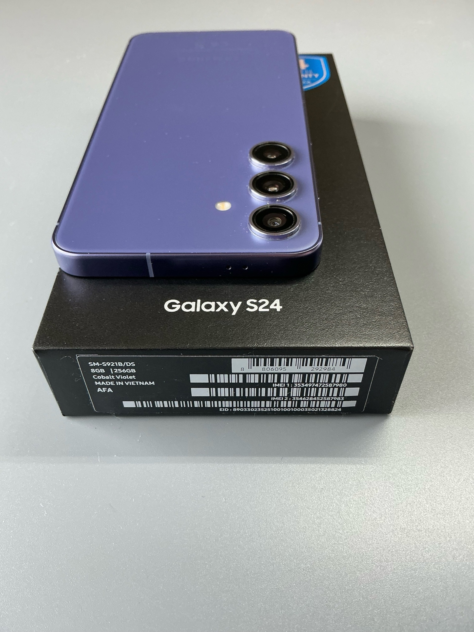 Продажа Samsung S24, 8/256 Гб (2)