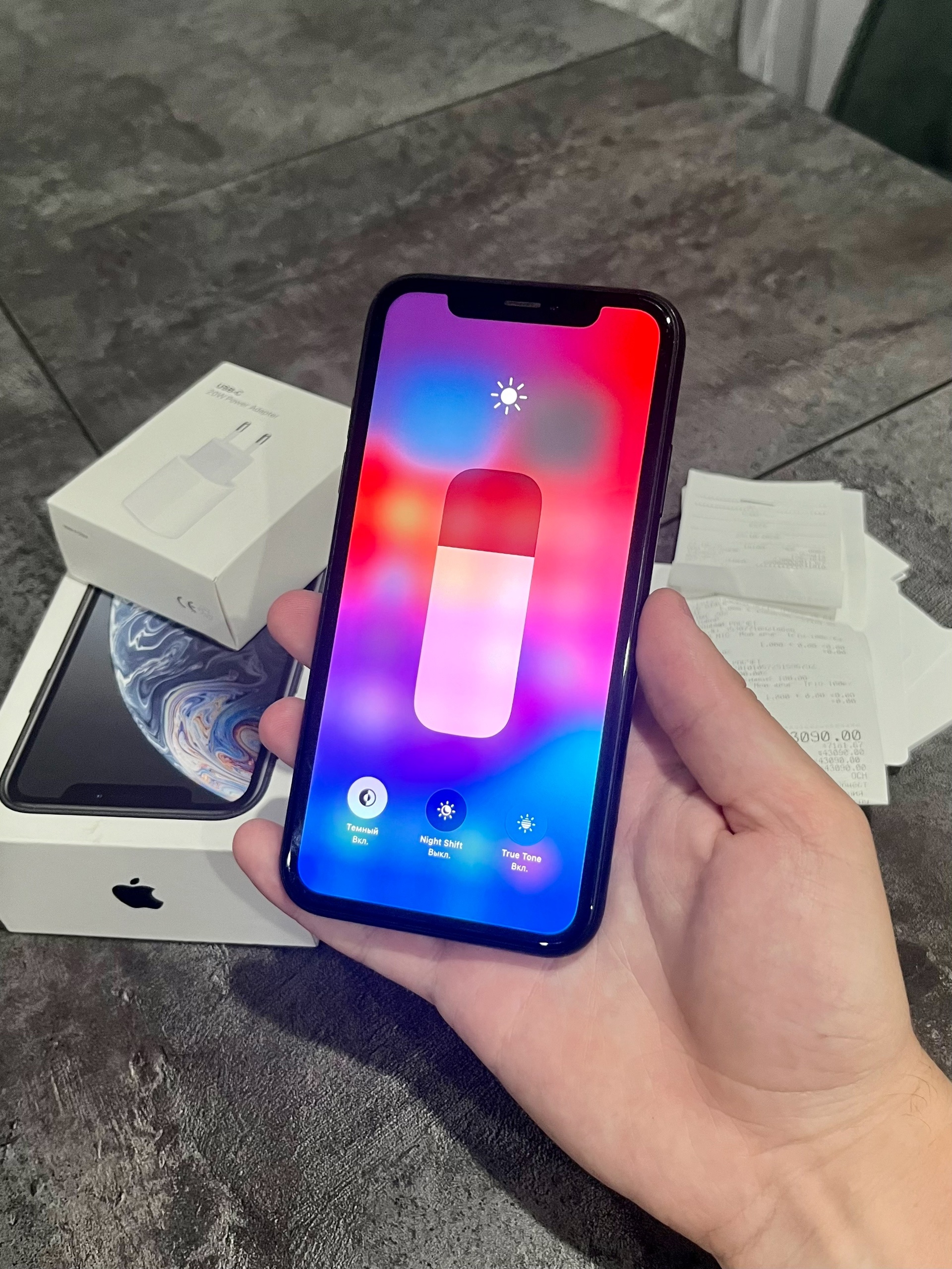 Продам iPhone XR в хорошем (1)
