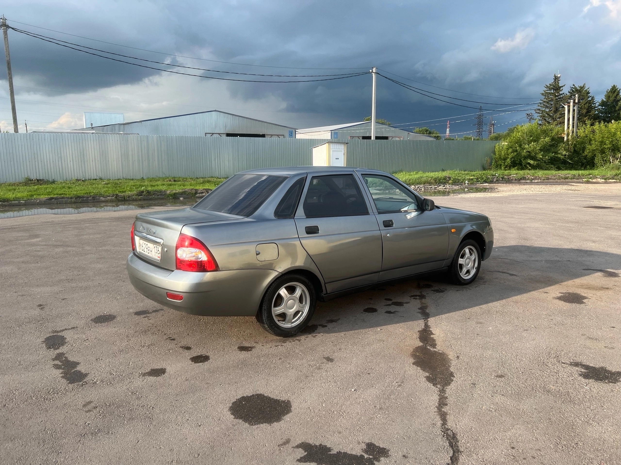 Продажа Приоры 2009 года: Автомобиль (3)