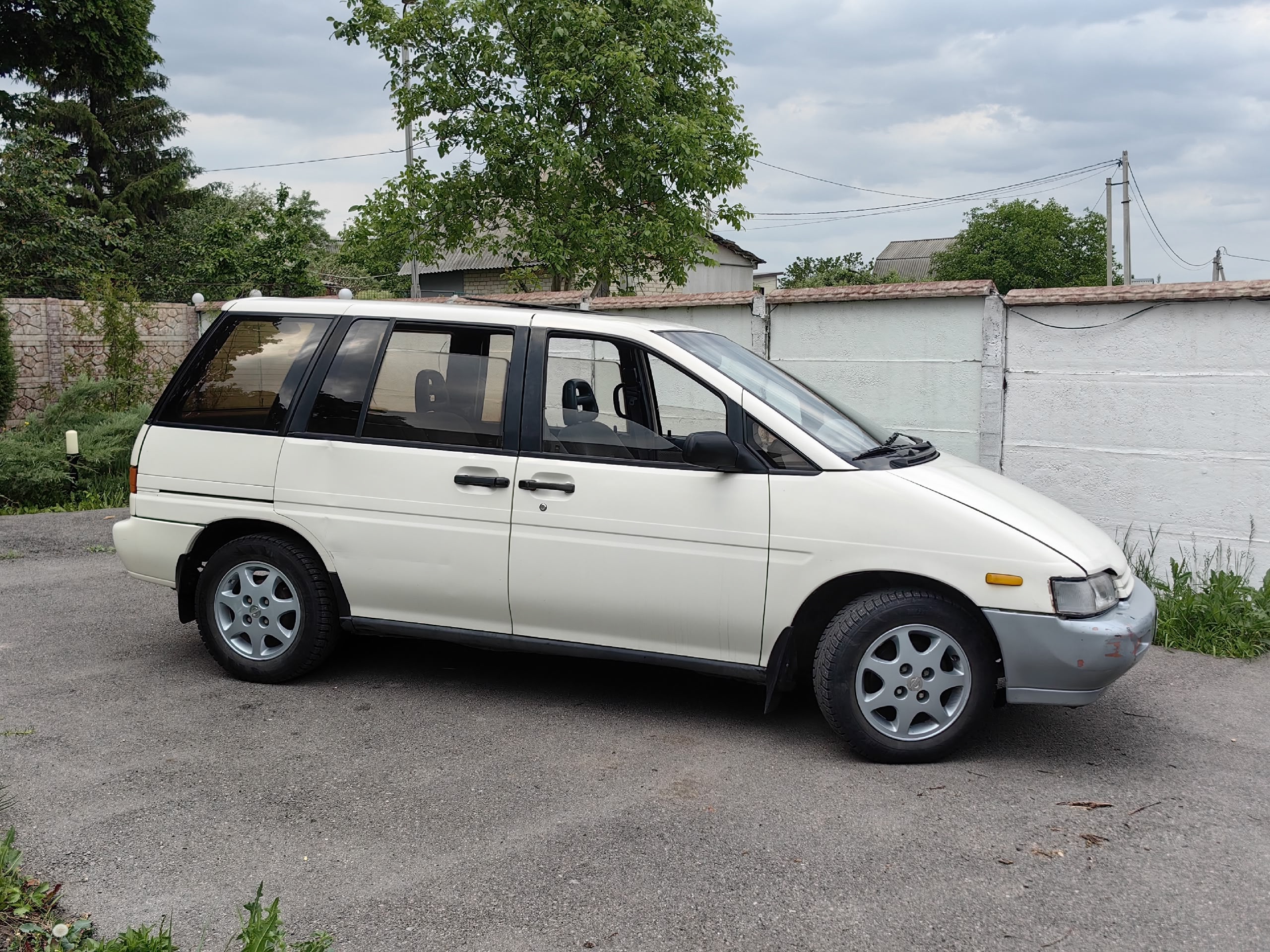 Продажа Nissan Prairie 1991 года (5)