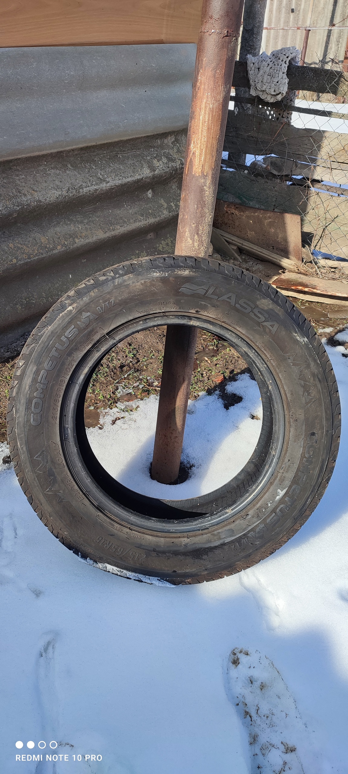 Продаю колеса на 215/65 R16