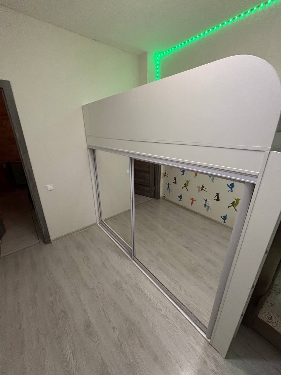 Продажа: Кровать с матрасом Предлагаю (1)