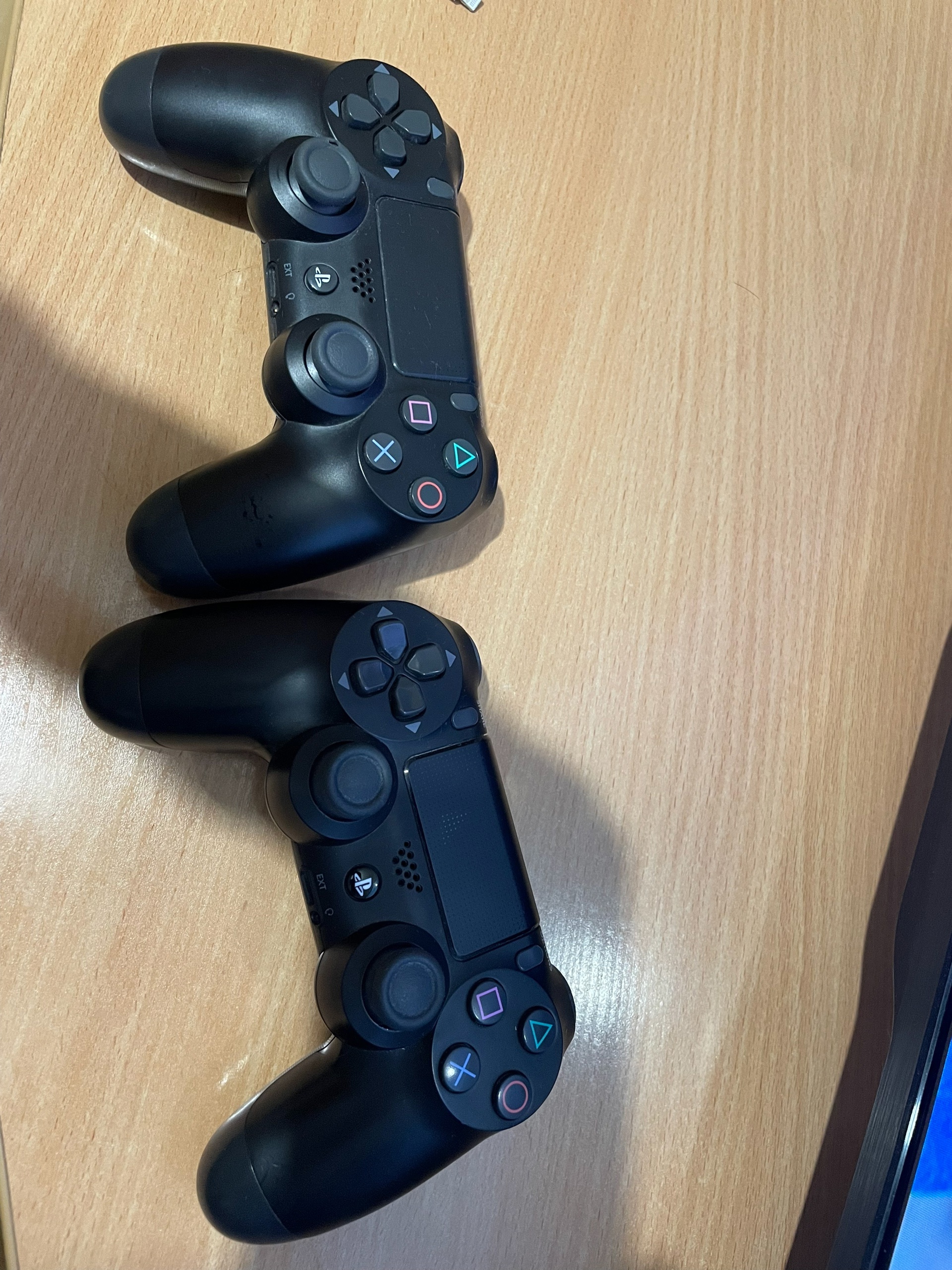 Продажа PS4 Slim 1TB Продается (1)
