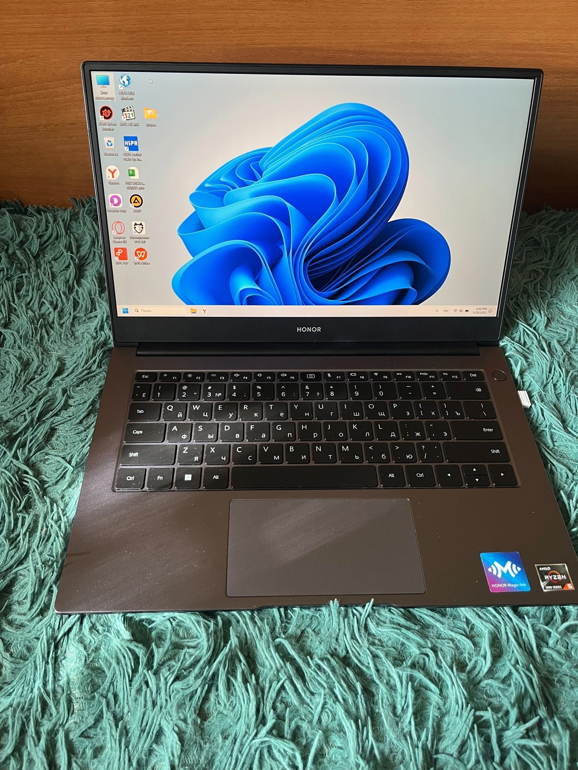 Продается Honor MagicBook 14: Ноутбук