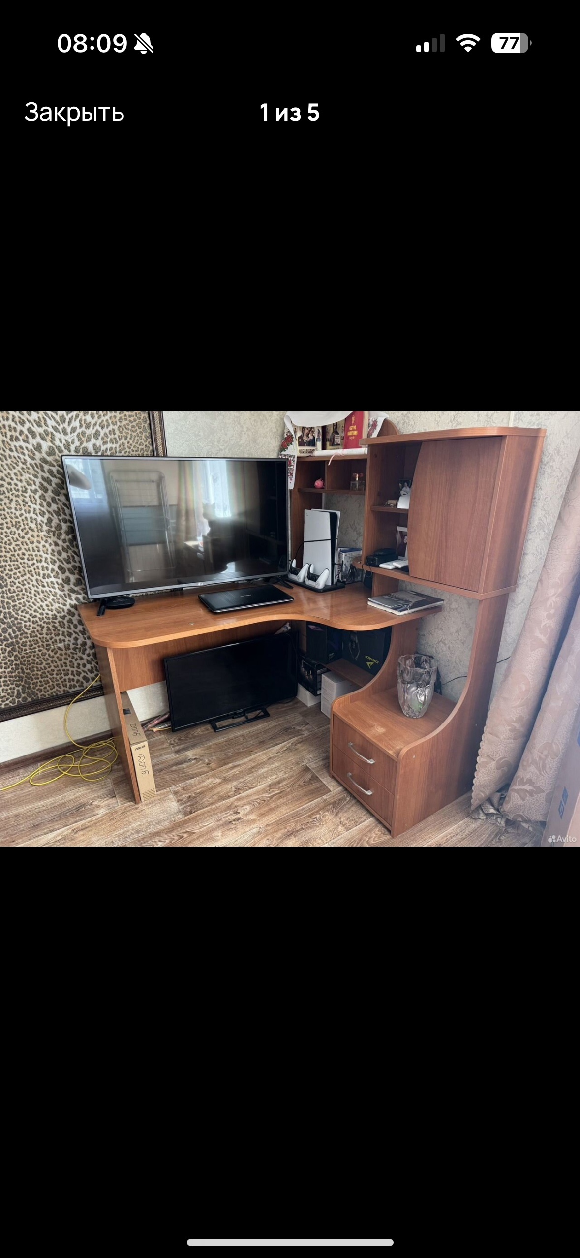 Угловой письменный стол: стильный и