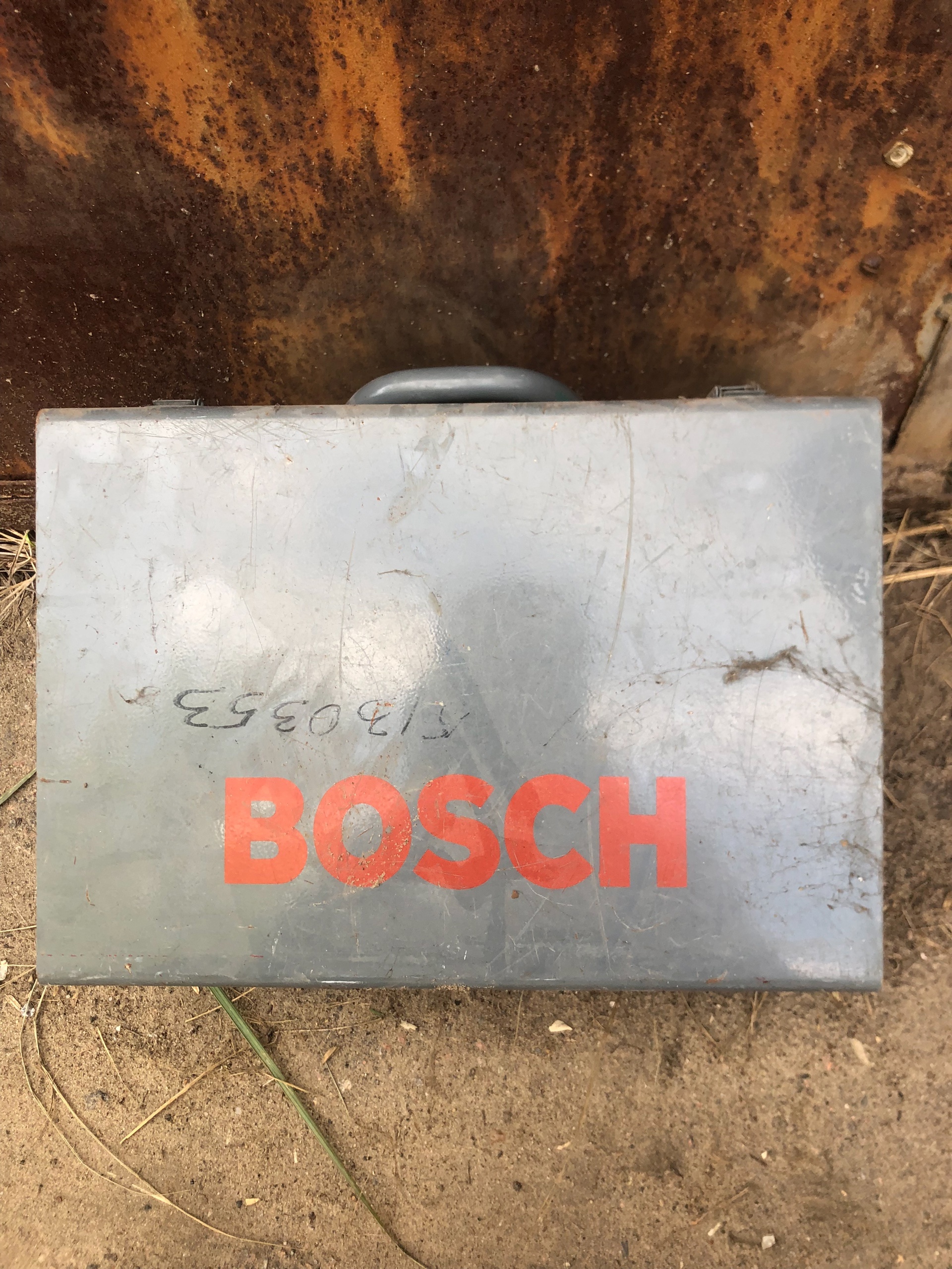 Продажа электроинструментов Bosch: дисковая пила