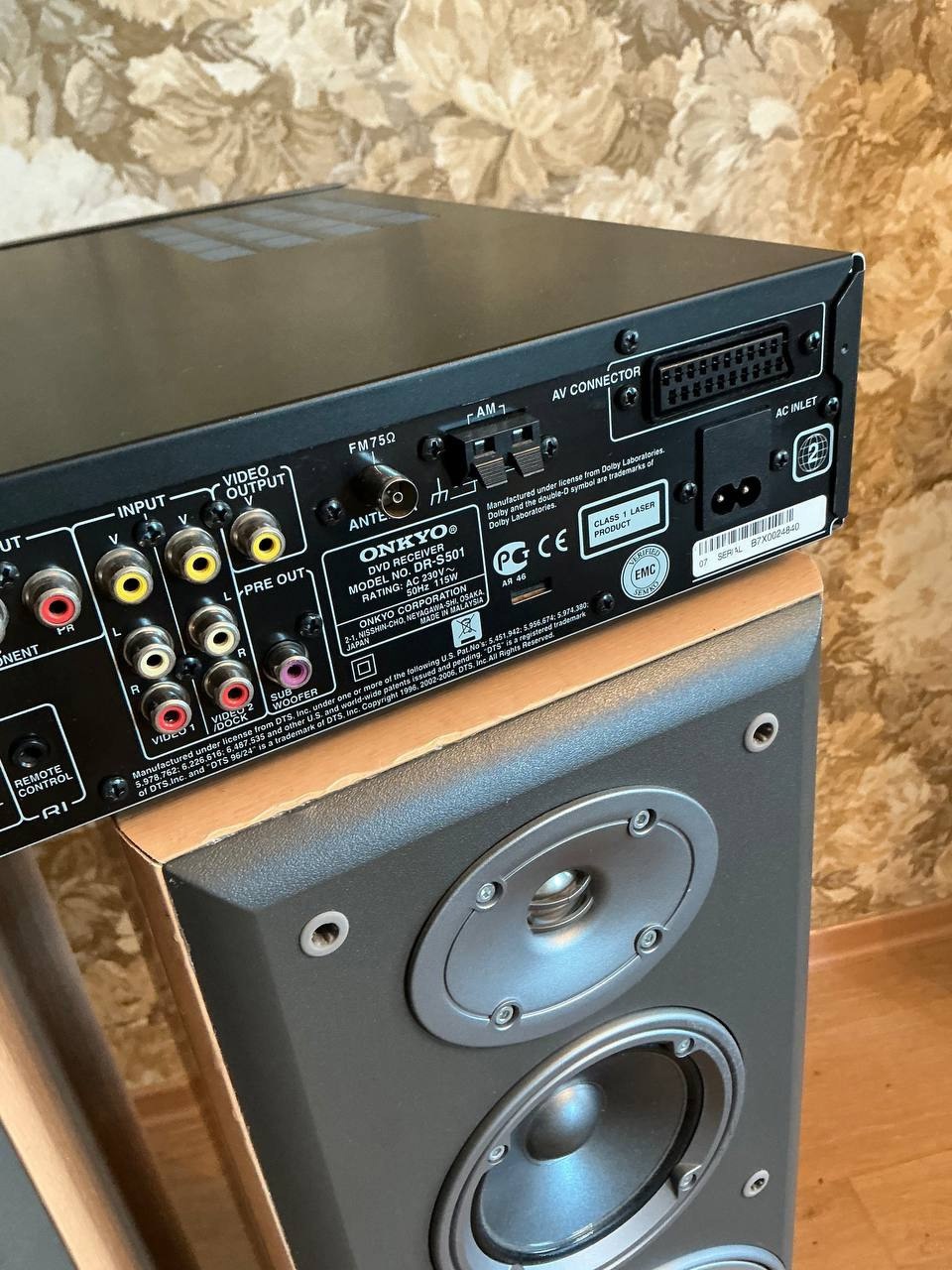 Продаётся комплект: акустика JBL Акустическая (3)