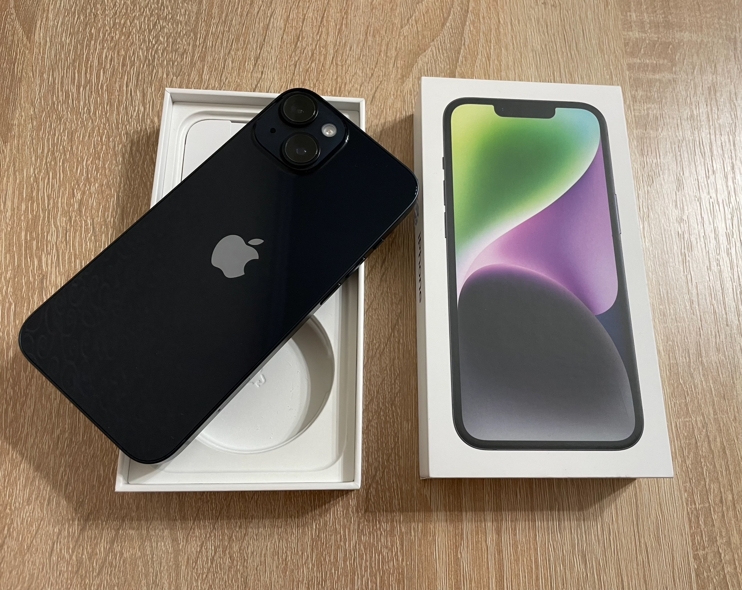 Продаю iPhone 14, 256 ГБ. (1)