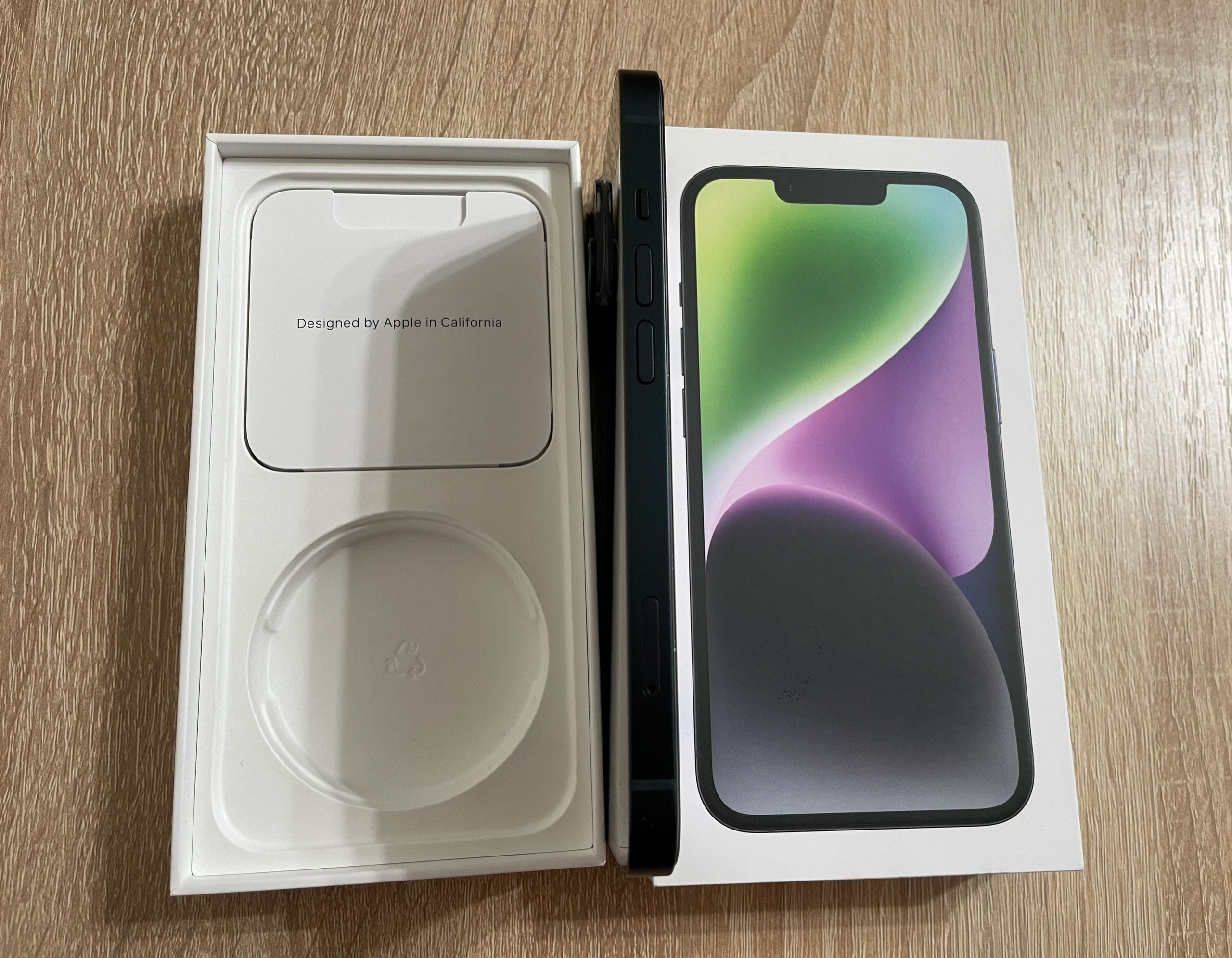 Продаю iPhone 14, 256 ГБ. (2)