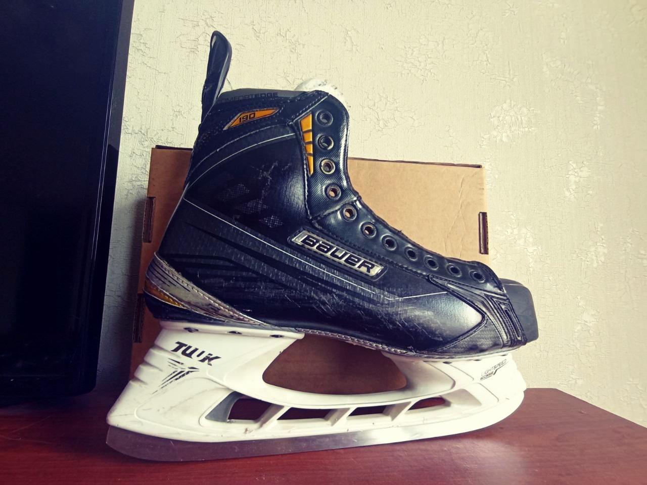 Превосходные хоккейные коньки Bauer Коньки