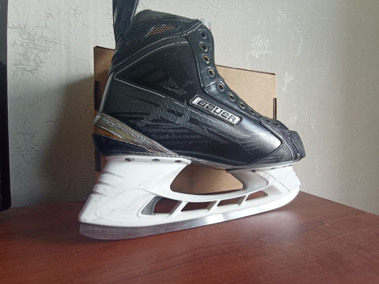 Превосходные хоккейные коньки Bauer Коньки (4)