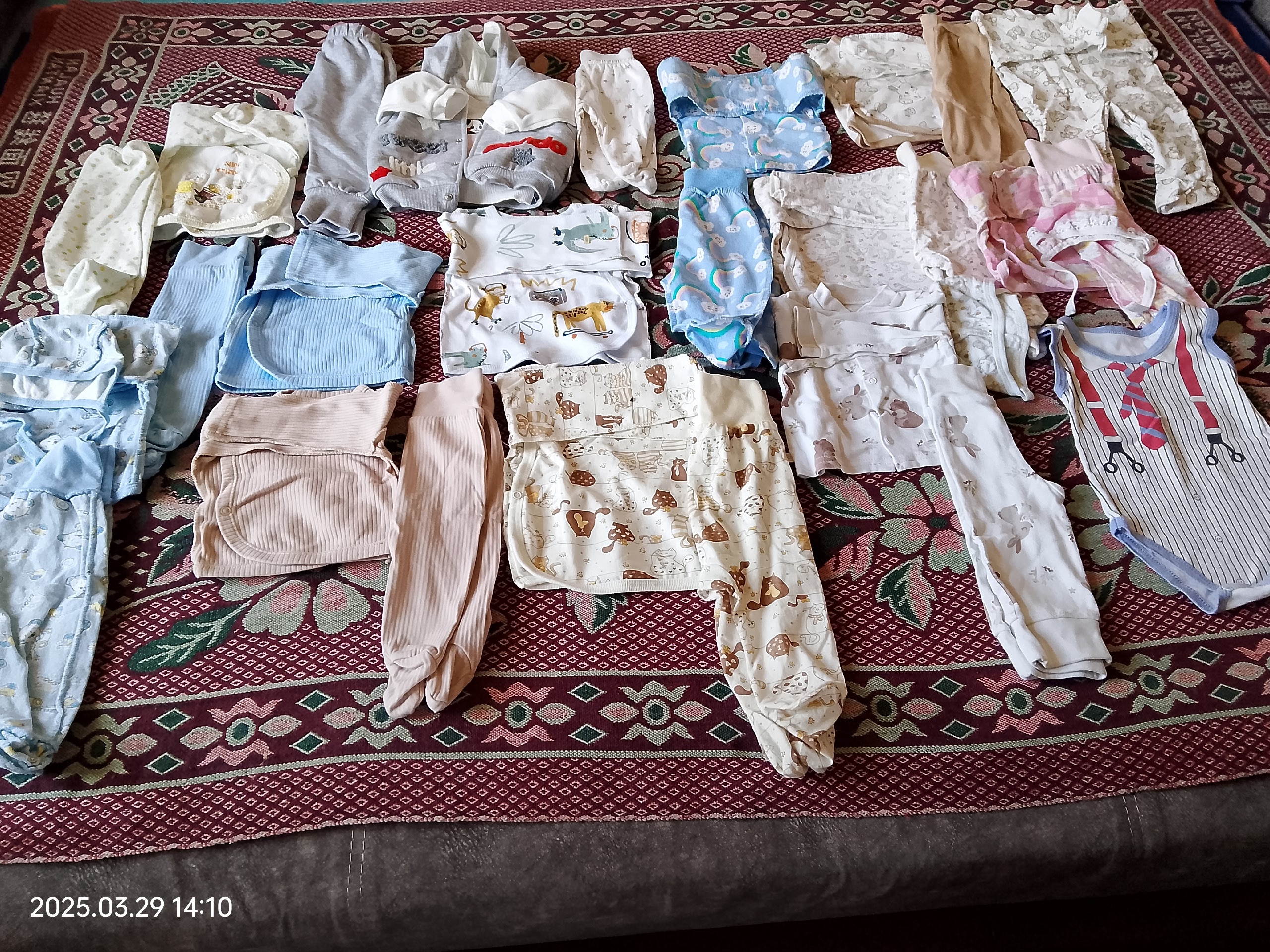 Продажа комплекта вещей для новорождённых (1)