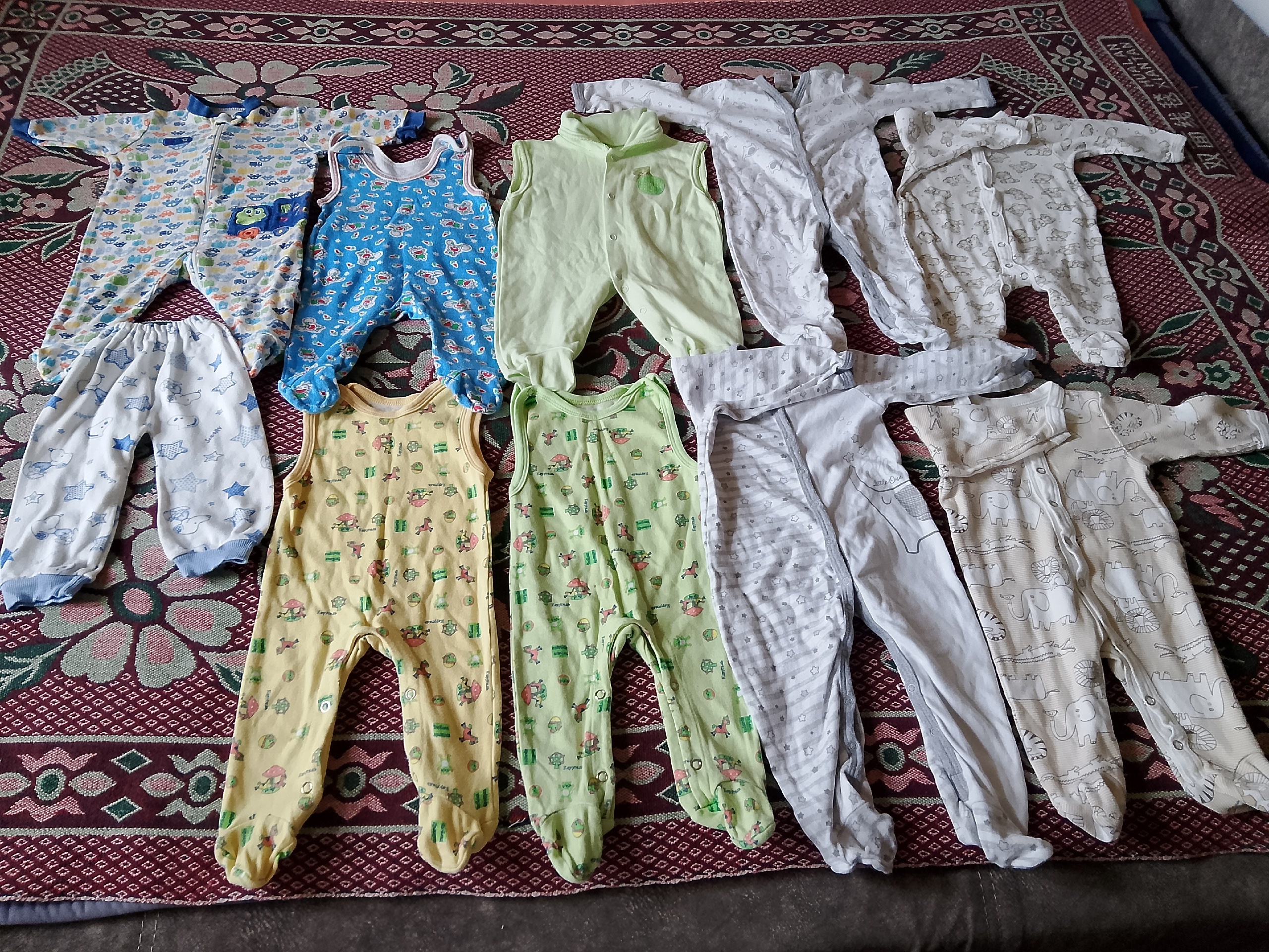 Продажа комплекта вещей для новорождённых (3)