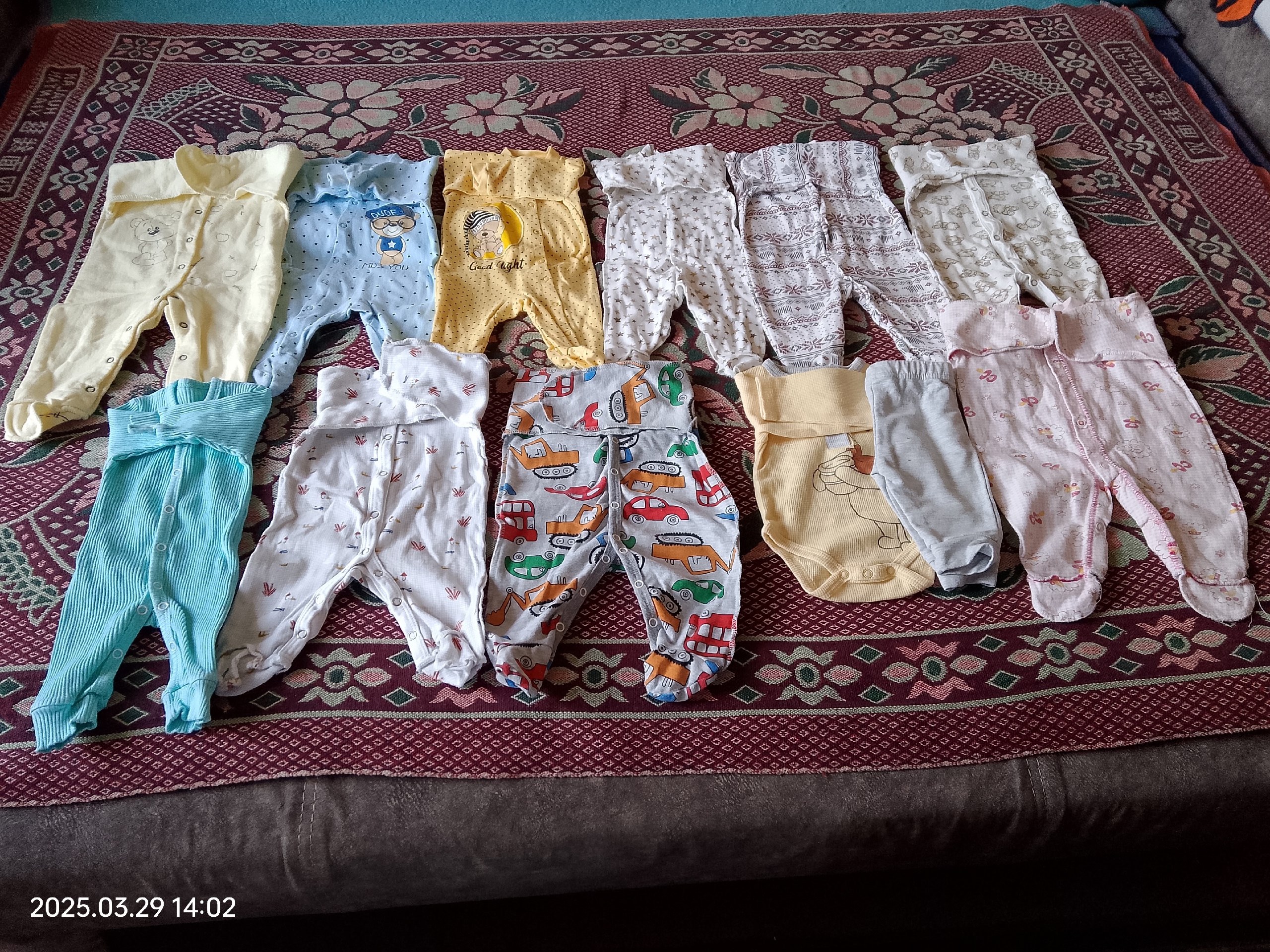 Продажа комплекта вещей для новорождённых (2)