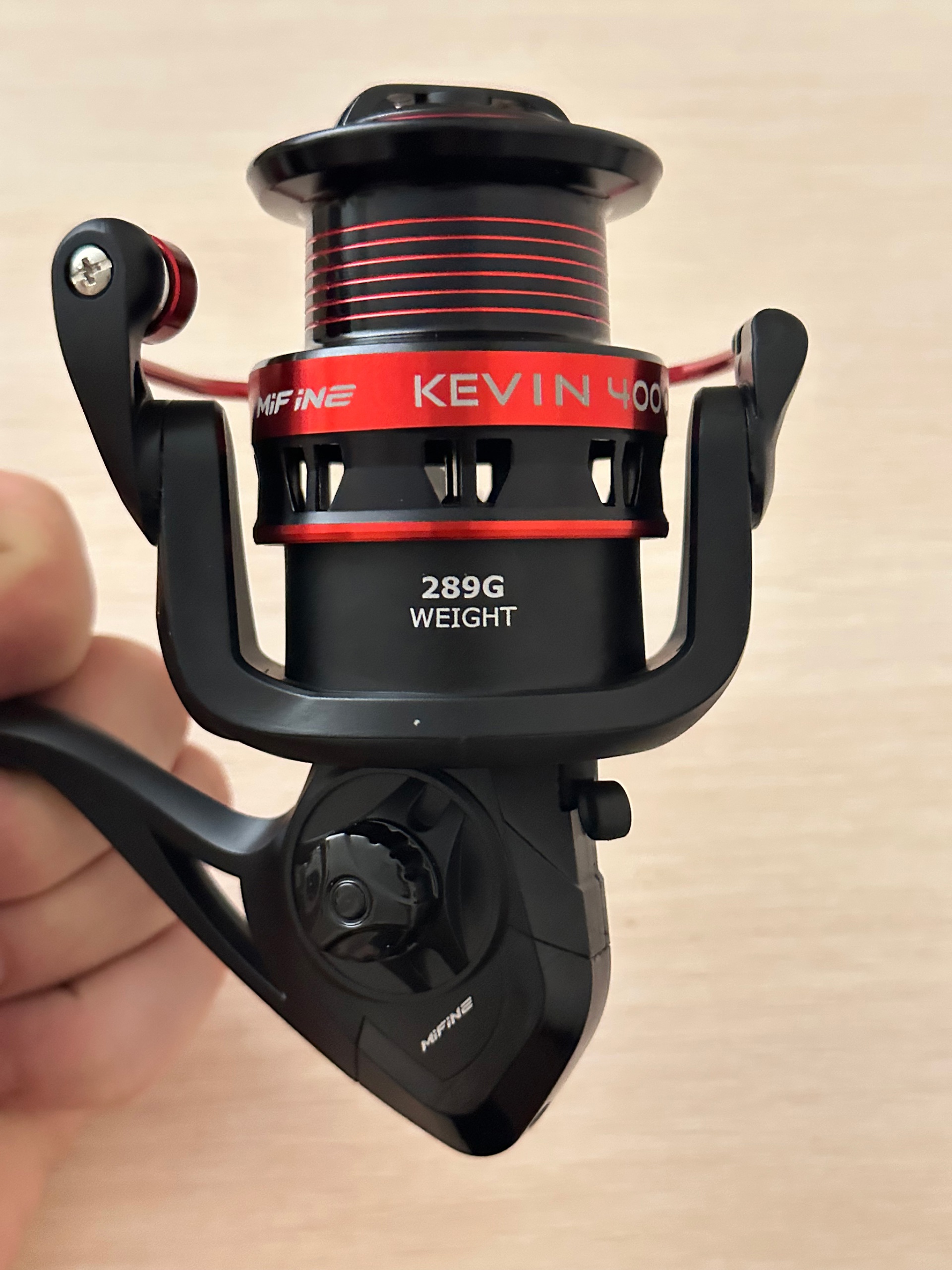 Продается новая катушка Mifine Kevin (2)