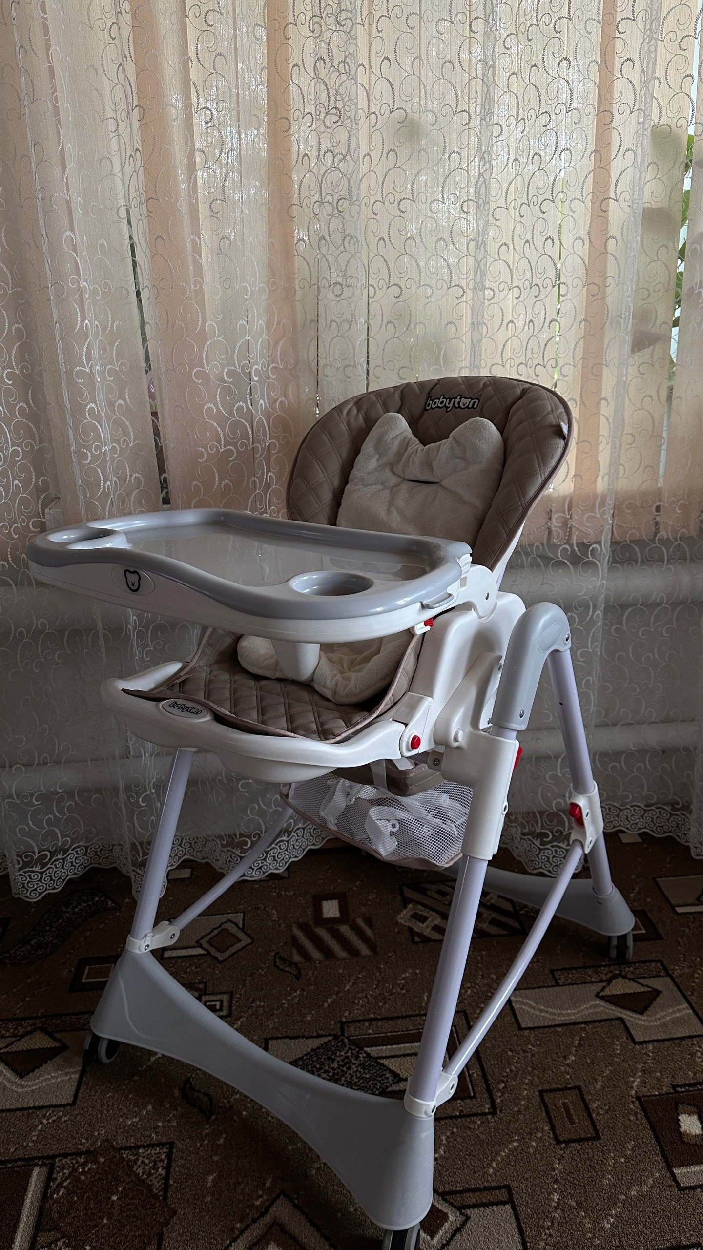 Стул для кормления Babyton Продаю
